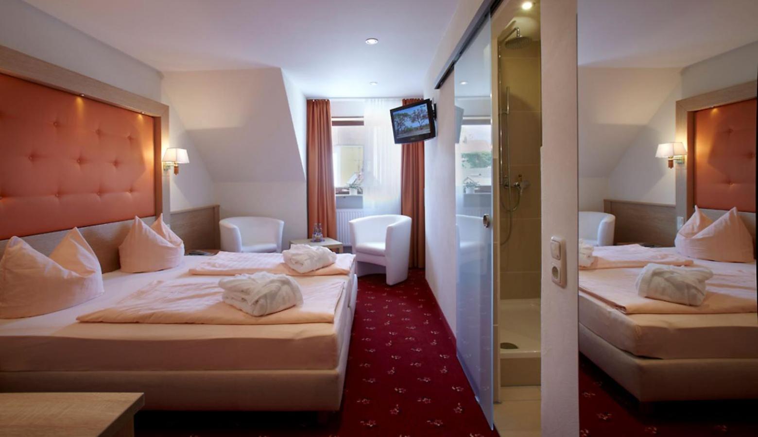 Hotel Gasthof Zur Post Konigstein in der Oberpfalz Bagian luar foto